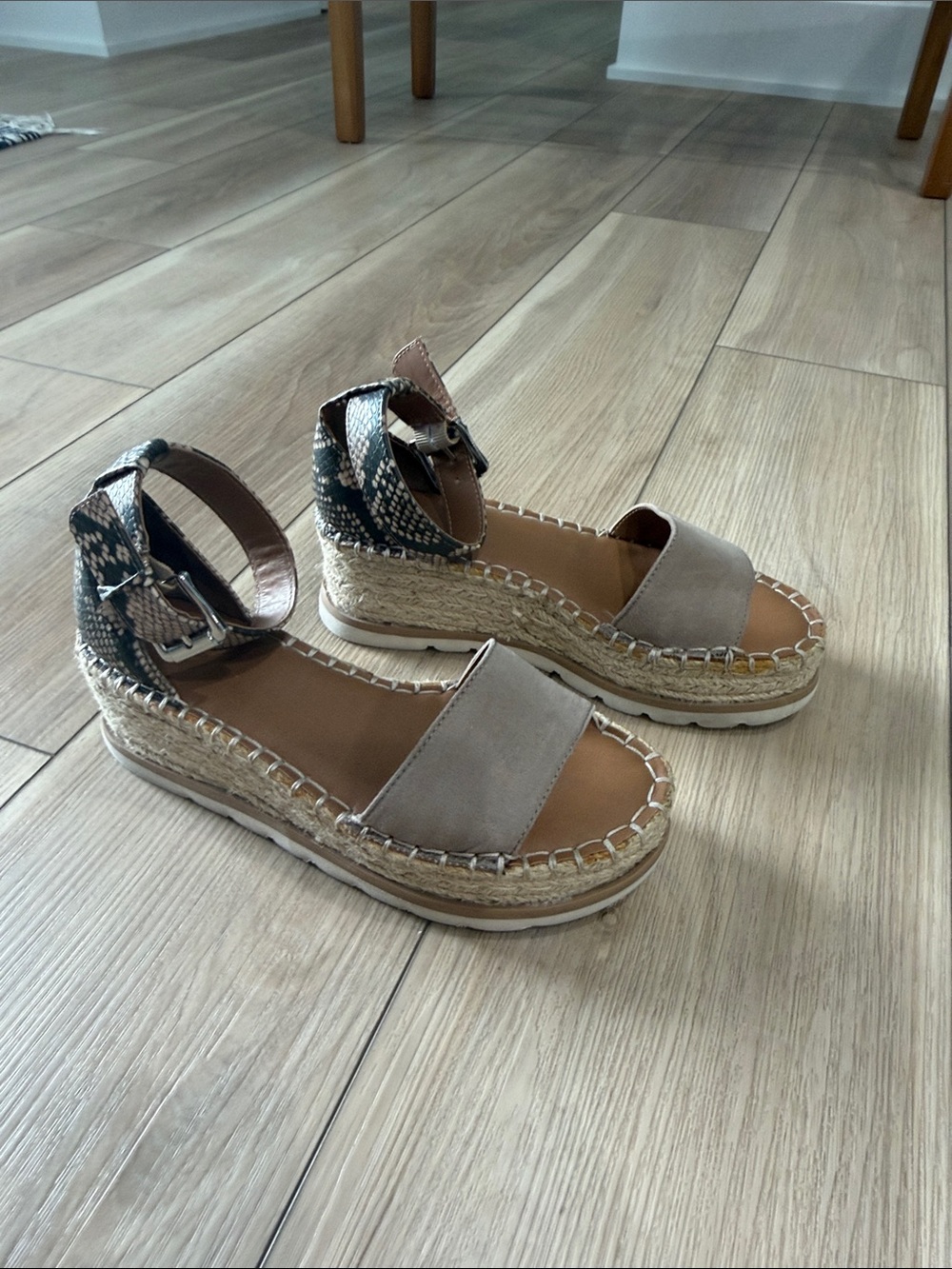 Universal Thread Taupe Espadrille Wedge Sandals with Snake-Print Ankle Strap